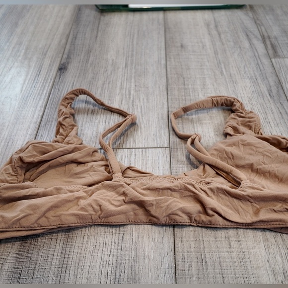 SKIMS Fits Everybody Skimpy Scoop Bralette – Size XL – Soft Stretch Nude - Picture 4 of 8